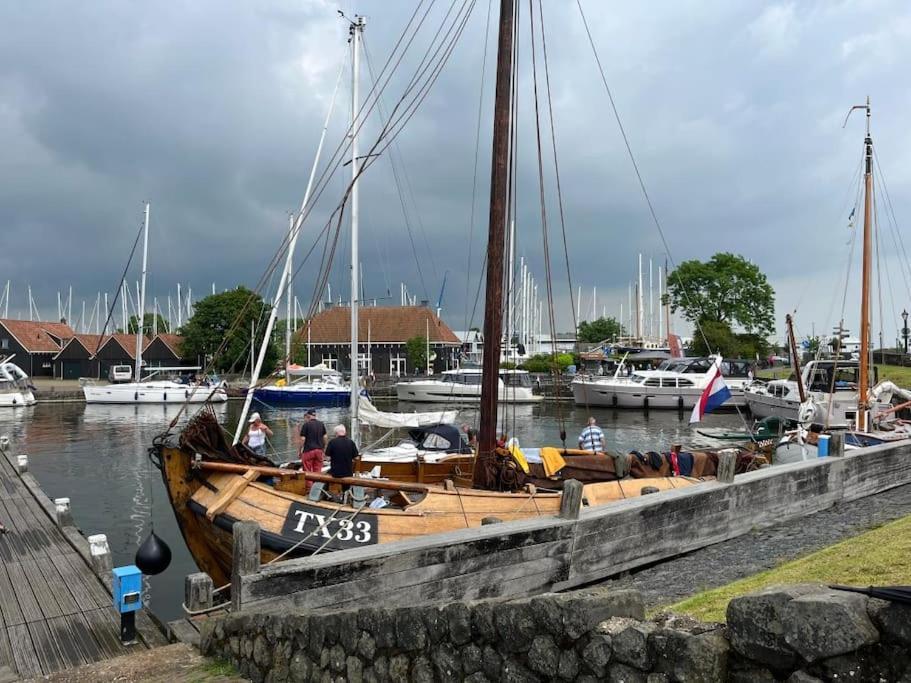 Ervaar 'Fryske Weelde' Op Vijf Sterren Vakantiepark De Kuilart 考德姆 外观 照片